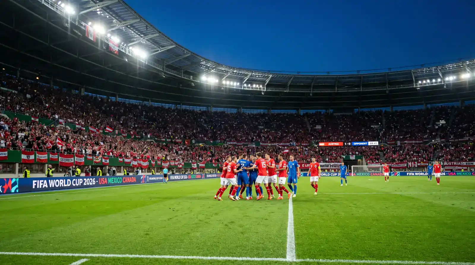 Österreichische Fussball-Nationalmannschaft im Trikot auf dem Spielfeld bei der WM 2026